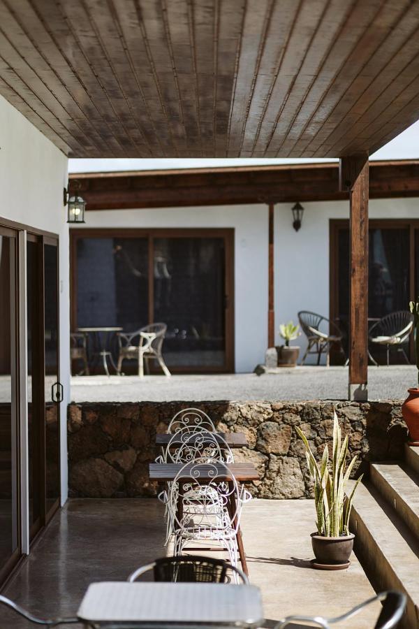 Hotelito Rural Flor De Timanfaya Country house Tinajo