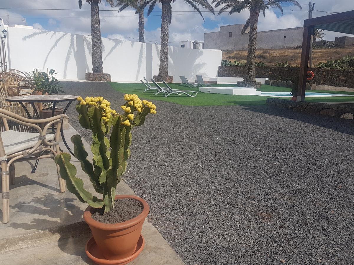 Hotelito Rural Flor De Timanfaya Country house Tinajo